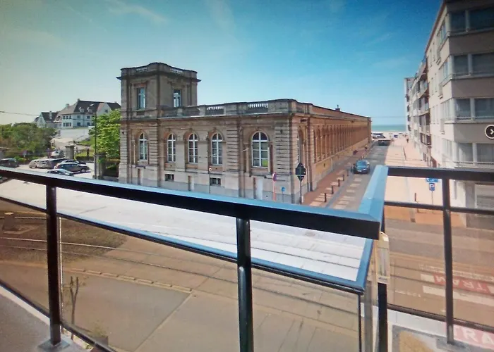 Met Zeezicht Apartamento